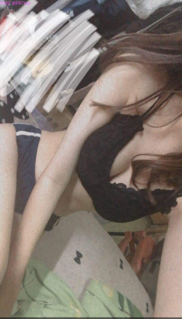 Nhìn vợ yêu bị phang bởi gã nhà kề bên đồi bạn thường xuyên theo dõi
