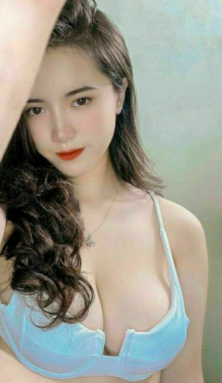 Học xong phải 'trả bài' cho cô gia sư vếu bự